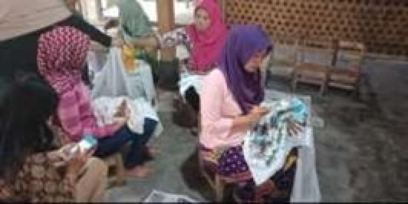 Kerajinan Batik Monera