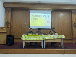 Karang Taruna Sukoharjo Gelar Pelatihan Desain Grafis untuk Tingkatkan Kreativitas Pemuda