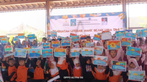 Penguatan Literasi Anak Usia Dini melalui Mendongeng dan Mewarnai